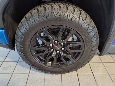 Used 2024 GMC Sierra 1500 Elevation AWD/4WD image 5