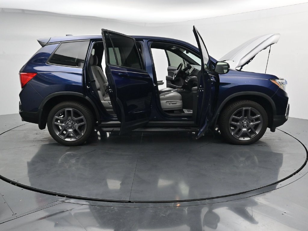 Used 2023 Honda Passport EX-L image 41