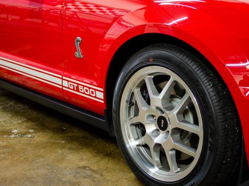 Used 2007 Ford Mustang Shelby GT500 image 4