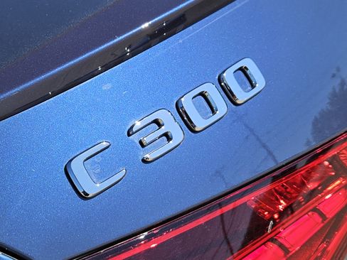 Used 2025 Mercedes-Benz C 300 Sedan image 32