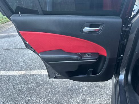 Used 2019 Dodge Charger R/T image 21