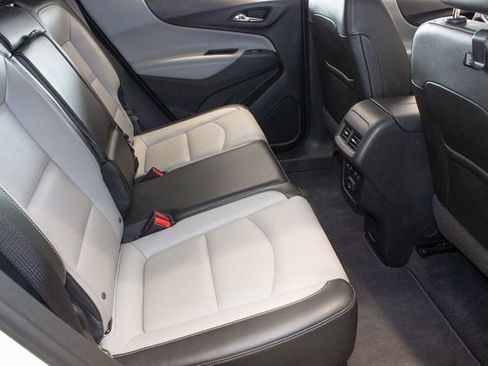 Used 2020 Chevrolet Equinox Premier image 12