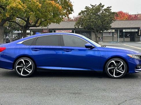 Used 2019 Honda Accord Sport image 7