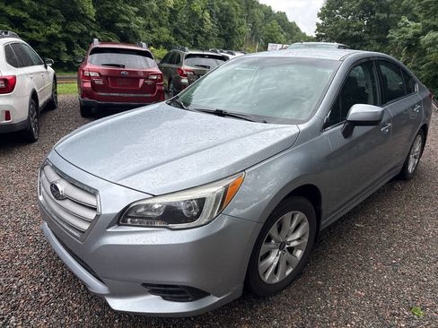 Used 2015 Subaru Legacy 2.5i Premium AWD/4WD image 13