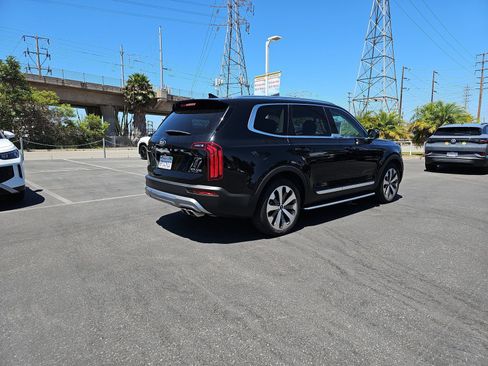 Used 2020 Kia Telluride EX w/ EX Premium Package FWD image 5