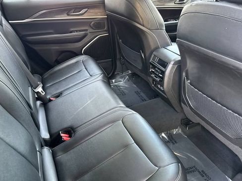 Used 2024 Jeep Grand Cherokee Limited 4xe AWD/4WD image 18