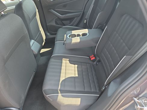 Used 2024 Volkswagen Jetta Sport FWD image 7
