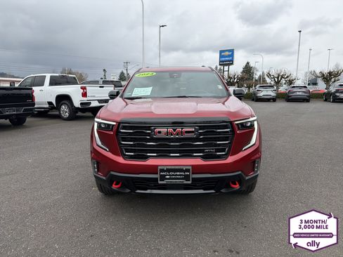 Used 2024 GMC Acadia AT4 w/ Luxury Package image 8