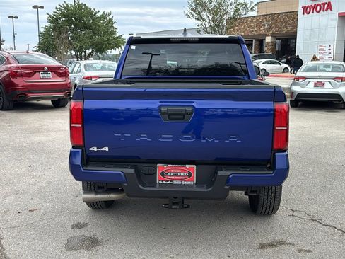 Certified 2025 Toyota Tacoma SR5 image 4