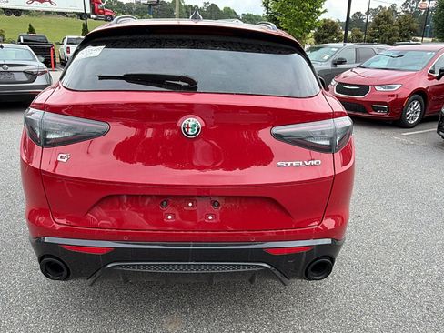 Used 2024 Alfa Romeo Stelvio Veloce AWD/4WD image 9