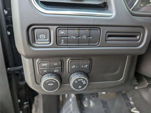 Used 2024 Chevrolet Tahoe LS image 20