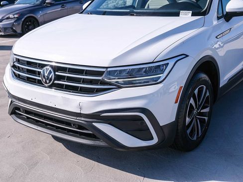 Used 2022 Volkswagen Tiguan S FWD image 11