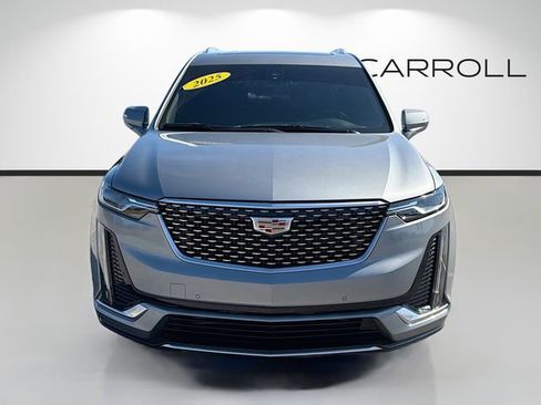 Used 2025 Cadillac XT6 Luxury image 8