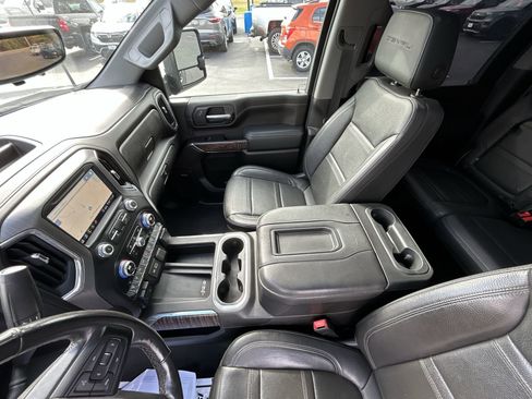 Used 2020 GMC Sierra 2500 Denali w/ Denali Ultimate Package image 19
