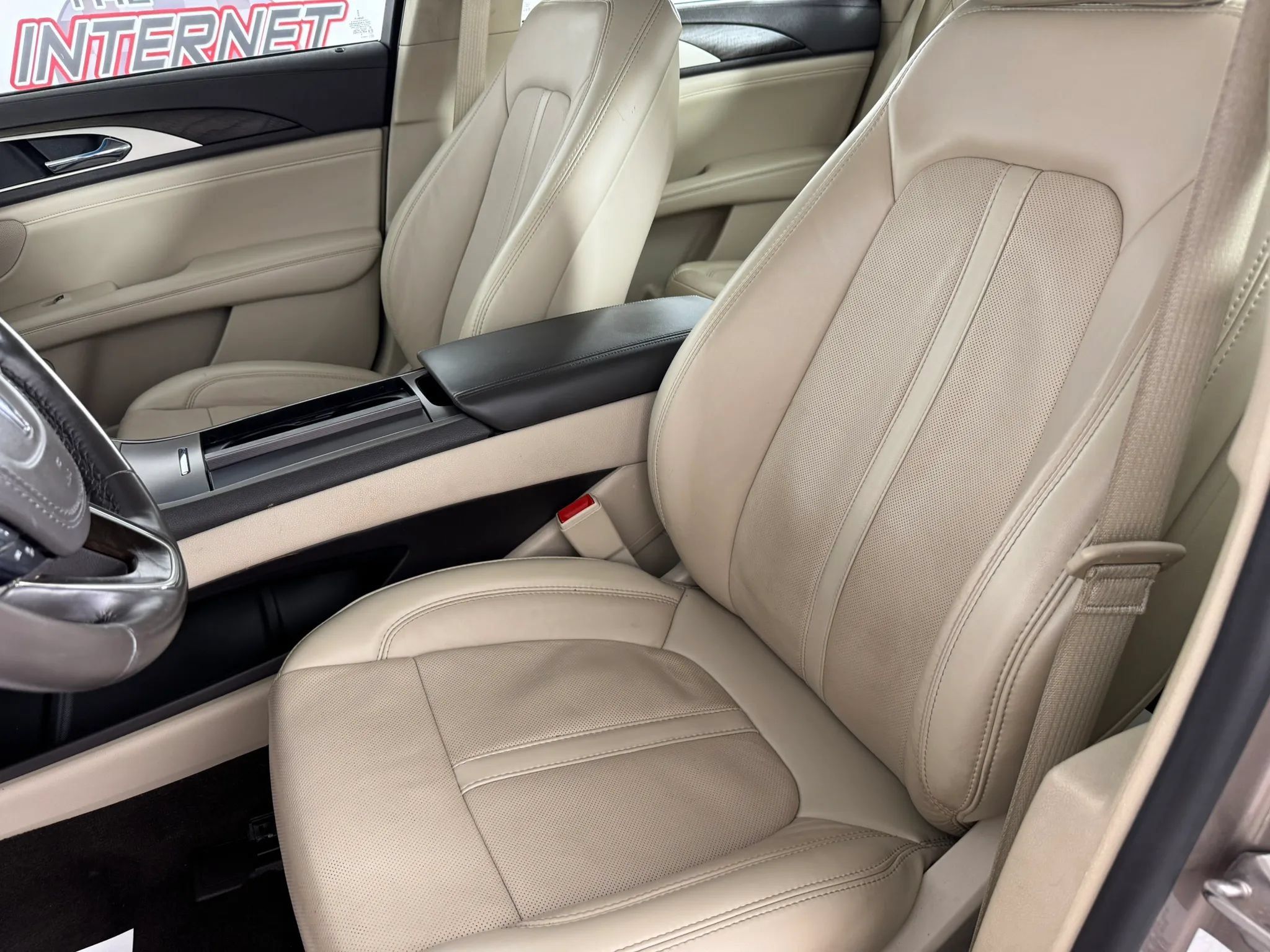 Used 2020 Lincoln MKZ Reserve FWD image 36