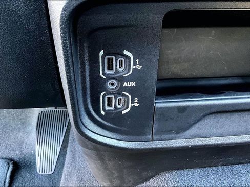 Used 2023 RAM 2500 Big Horn w/ Level 1 Equipment Group image 16