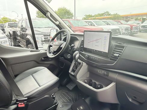 New 2026 Ford Transit 250 148 Medium Roof w/ Load Area Protection Package RWD image 23