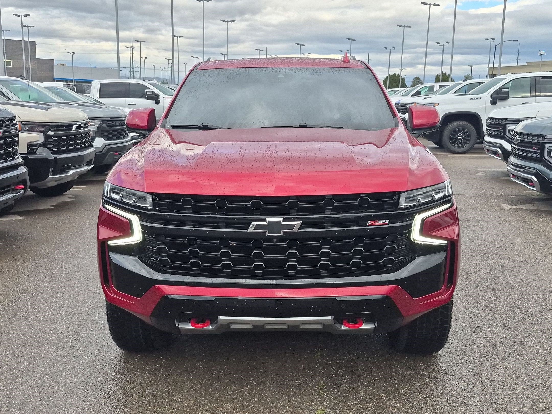 Used 2023 Chevrolet Tahoe Z71 w/ Luxury Package AWD/4WD image 9