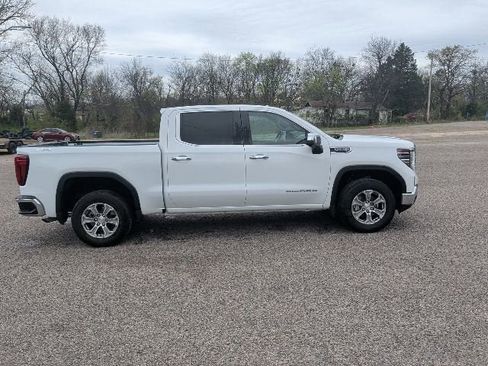 Certified 2025 GMC Sierra 1500 SLT AWD/4WD image 6