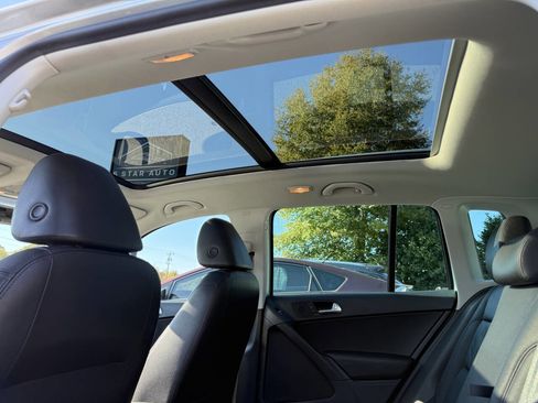 Used 2017 Volkswagen Tiguan Sport image 22