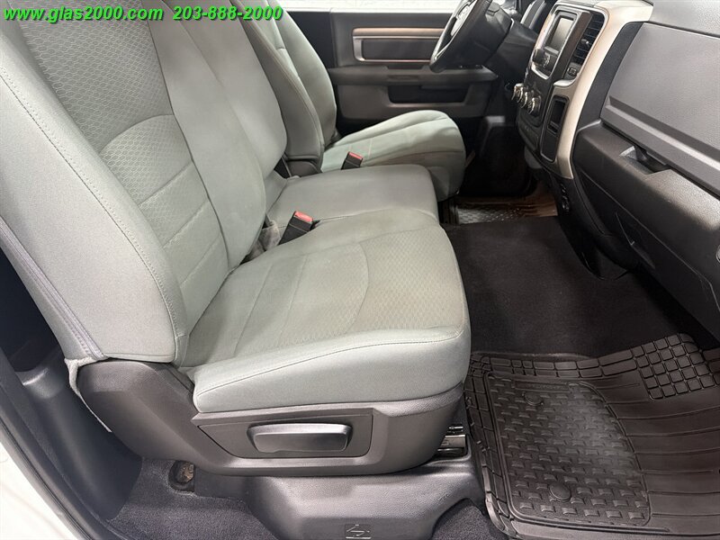 Used 2018 RAM 1500 Classic SLT AWD/4WD image 15
