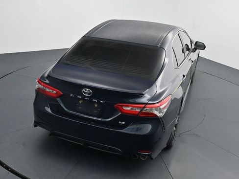 Used 2018 Toyota Camry SE w/ Convenience Package FWD image 14