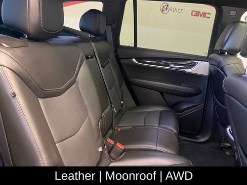 Used 2023 Cadillac XT6 Premium Luxury image 25
