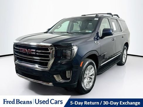 Used 2021 GMC Yukon SLT w/ SLT Premium Package AWD/4WD image 3