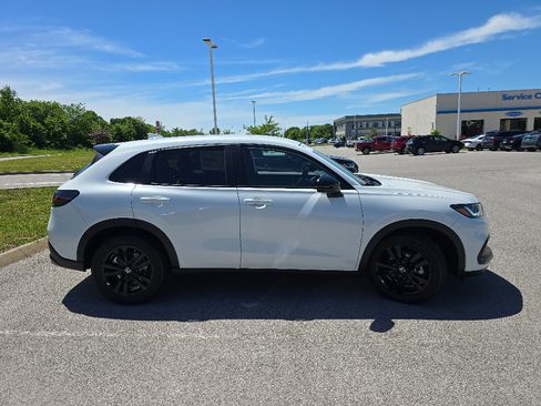 New 2026 Honda HR-V Sport image 6