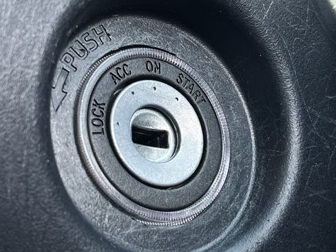 Used 2024 Toyota Camry SE FWD image 19