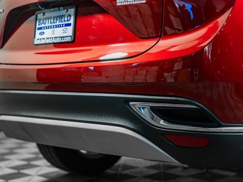 Used 2023 Buick Envision Essence image 9