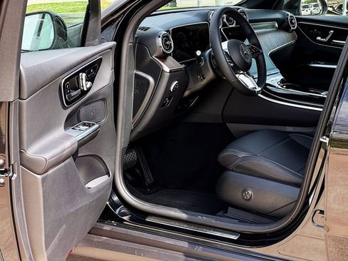 Certified 2025 Mercedes-Benz GLC 300 image 12