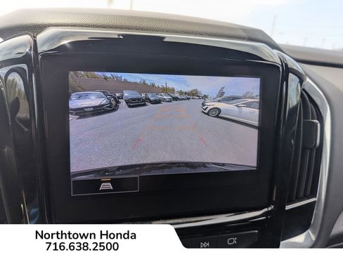 Used 2022 Chevrolet Traverse LT image 21