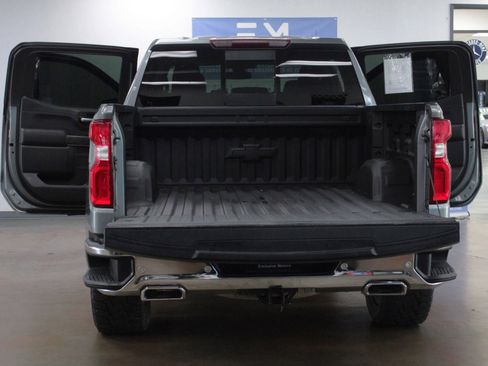 Used 2019 Chevrolet Silverado 1500 LTZ w/ LTZ Premium Package image 8