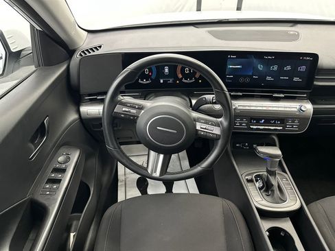 Used 2025 Hyundai Kona SEL FWD image 23