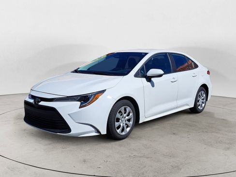 Used 2024 Toyota Corolla LE FWD image 8