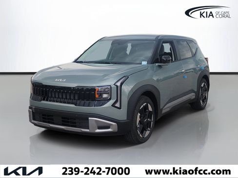 New 2027 Kia Seltos S FWD image 3