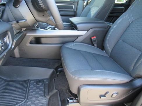 Used 2025 RAM 1500 Big Horn image 17