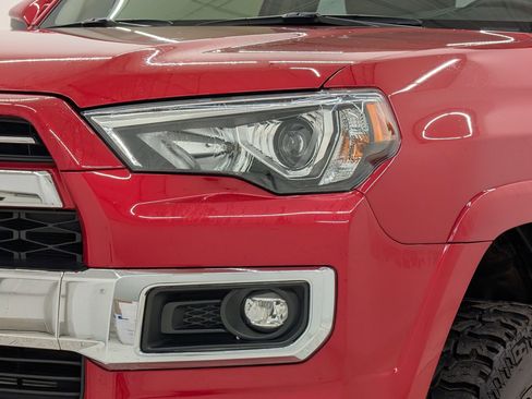 Used 2021 Toyota 4Runner Limited image 11