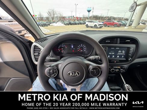 Used 2021 Kia Soul LX image 15