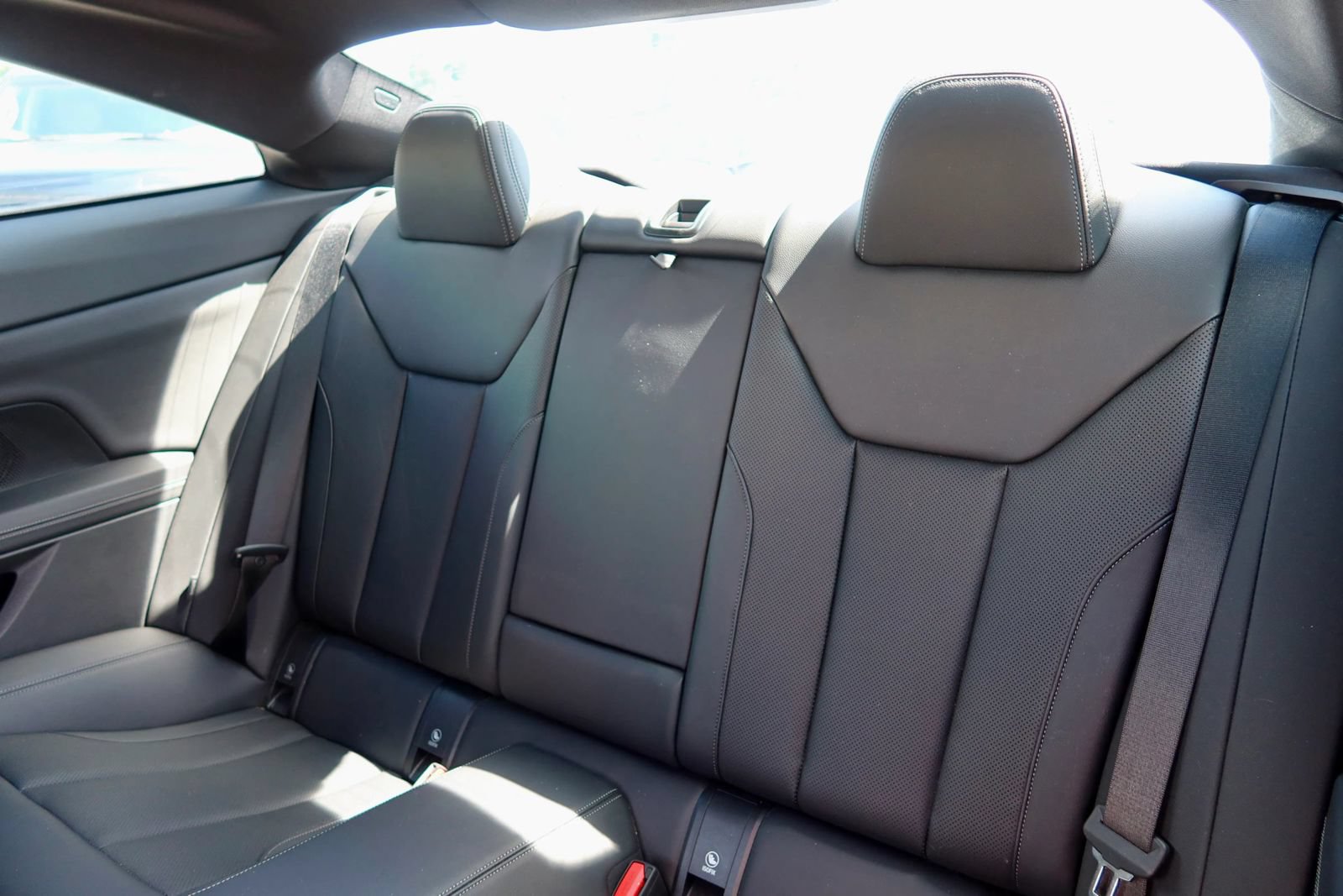 Used 2022 BMW 430i Coupe w/ Convenience Package RWD image 19