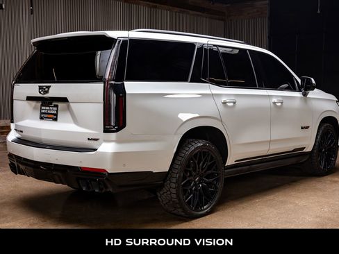 Used 2025 Cadillac Escalade V w/ LPO, ONYX Package image 9