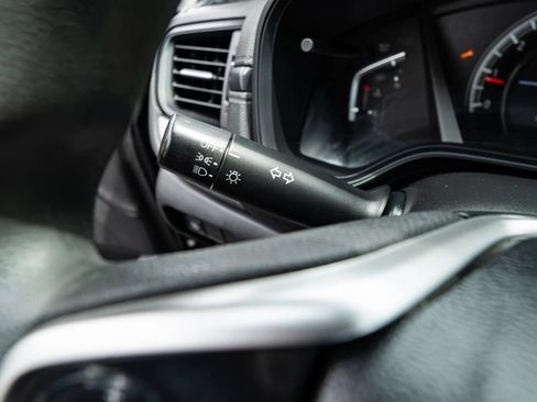 Used 2018 Honda CR-V LX image 48