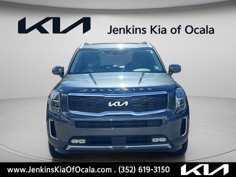Certified 2022 Kia Telluride SX w/ Towing Package FWD image 8