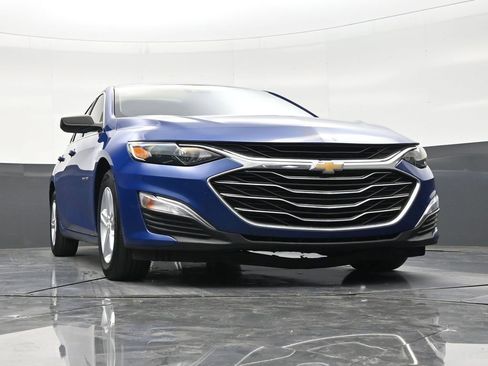 Used 2023 Chevrolet Malibu LS FWD image 27