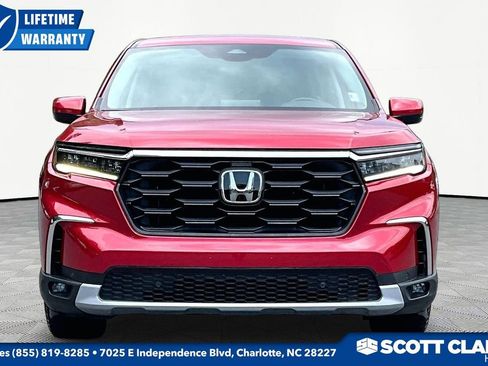 Used 2023 Honda Pilot EX-L image 2
