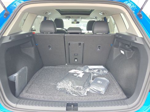 New 2026 Volkswagen Taos SE AWD/4WD image 22