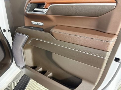 Used 2023 GMC Sierra 1500 Denali w/ Technology Package image 35