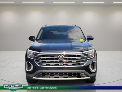 Used 2024 Volkswagen Atlas SEL AWD/4WD image 9