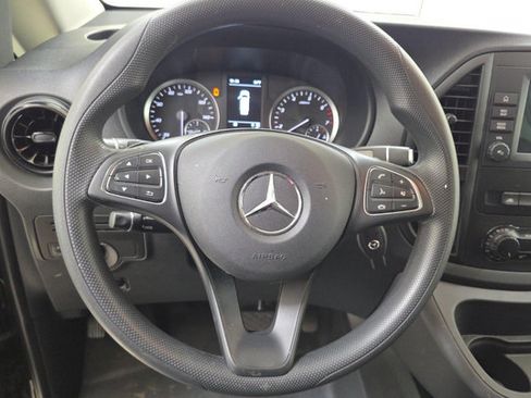Used 2023 Mercedes-Benz Metris Passenger image 7
